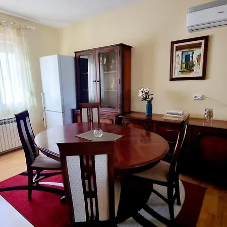 Apartment Cvitak *